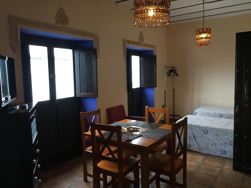 Apartamentos Victoria Bujalance Buitenkant foto