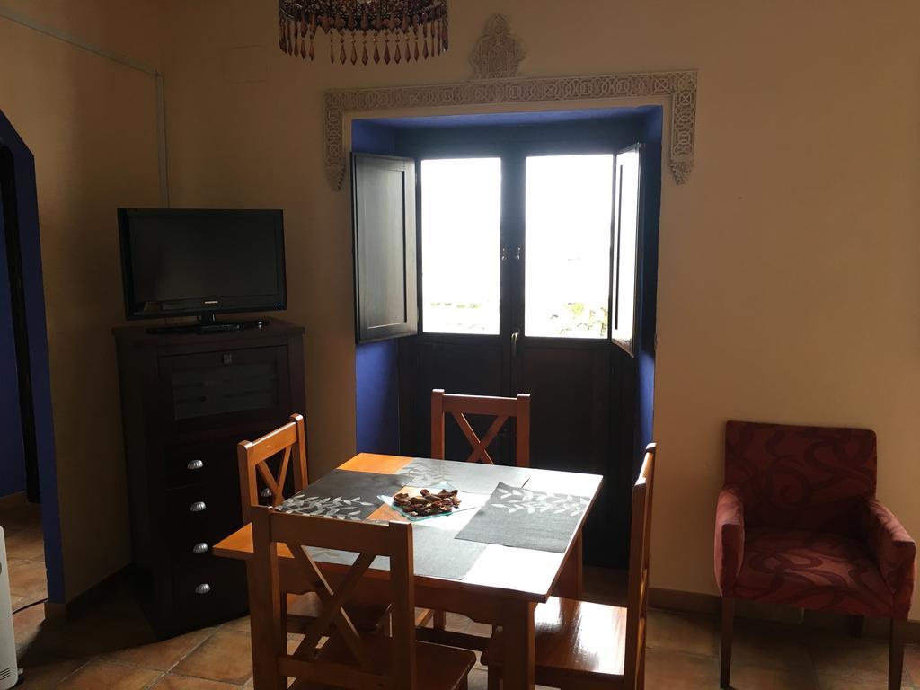 Apartamentos Victoria Bujalance Buitenkant foto