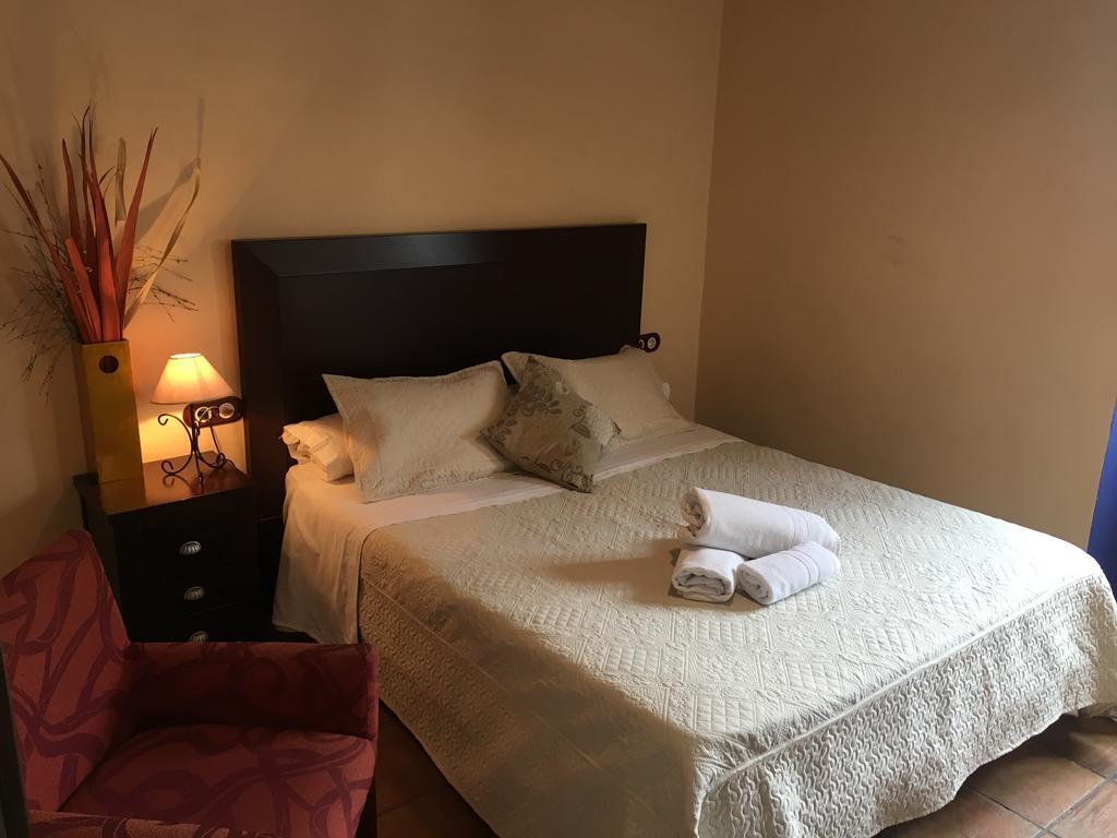 Apartamentos Victoria Bujalance Buitenkant foto