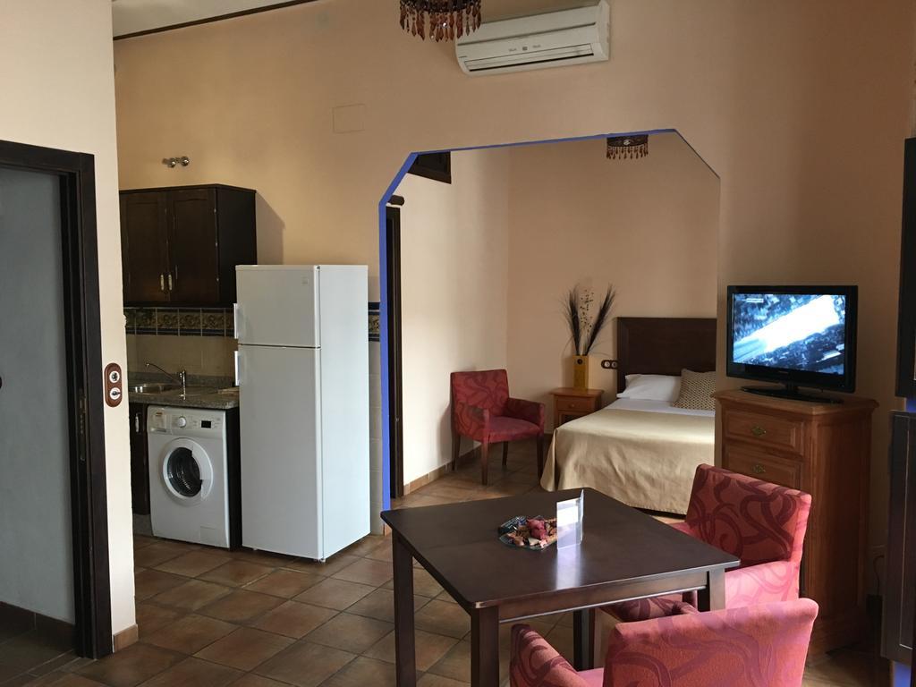 Apartamentos Victoria Bujalance Buitenkant foto