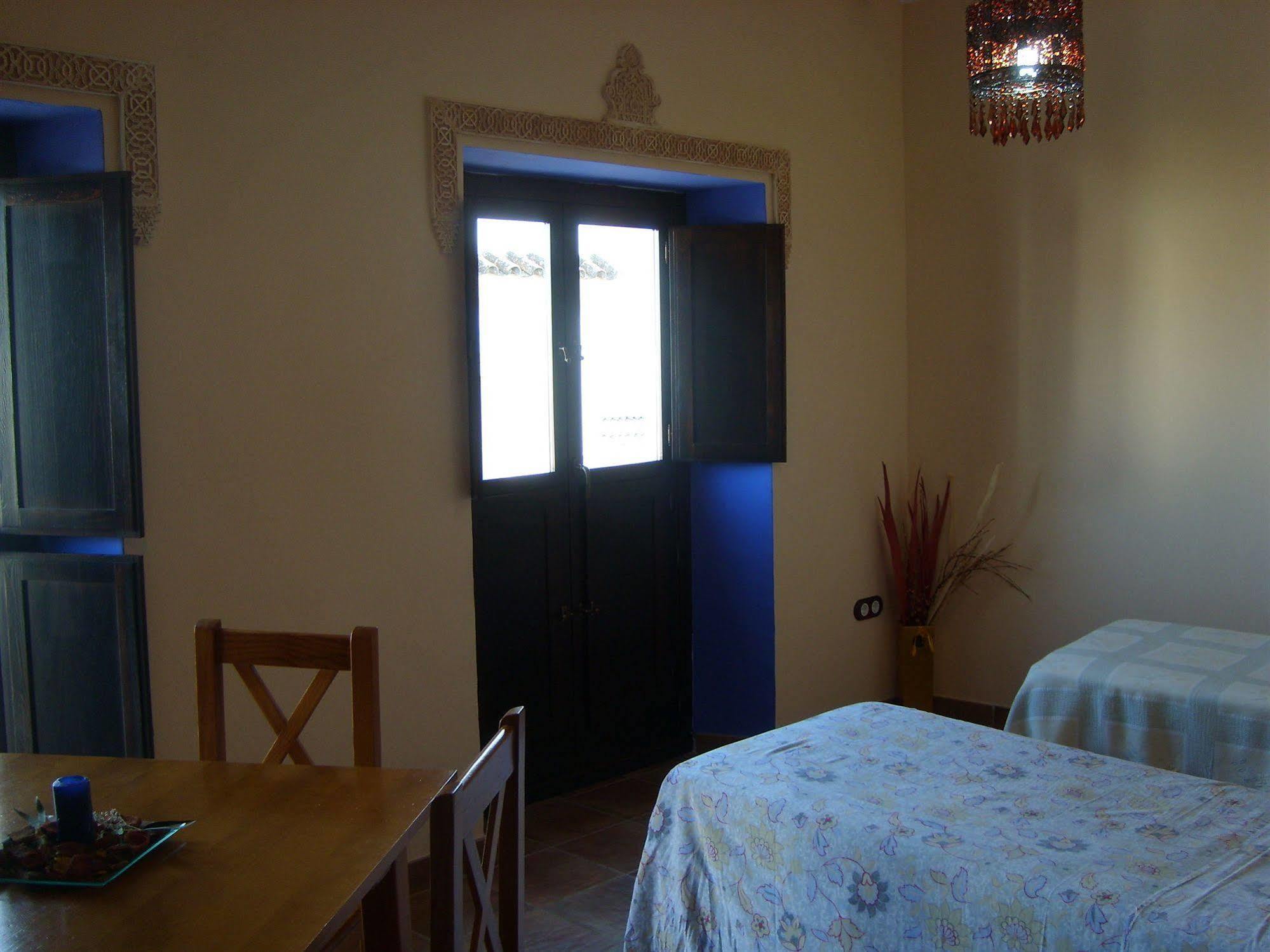 Apartamentos Victoria Bujalance Buitenkant foto