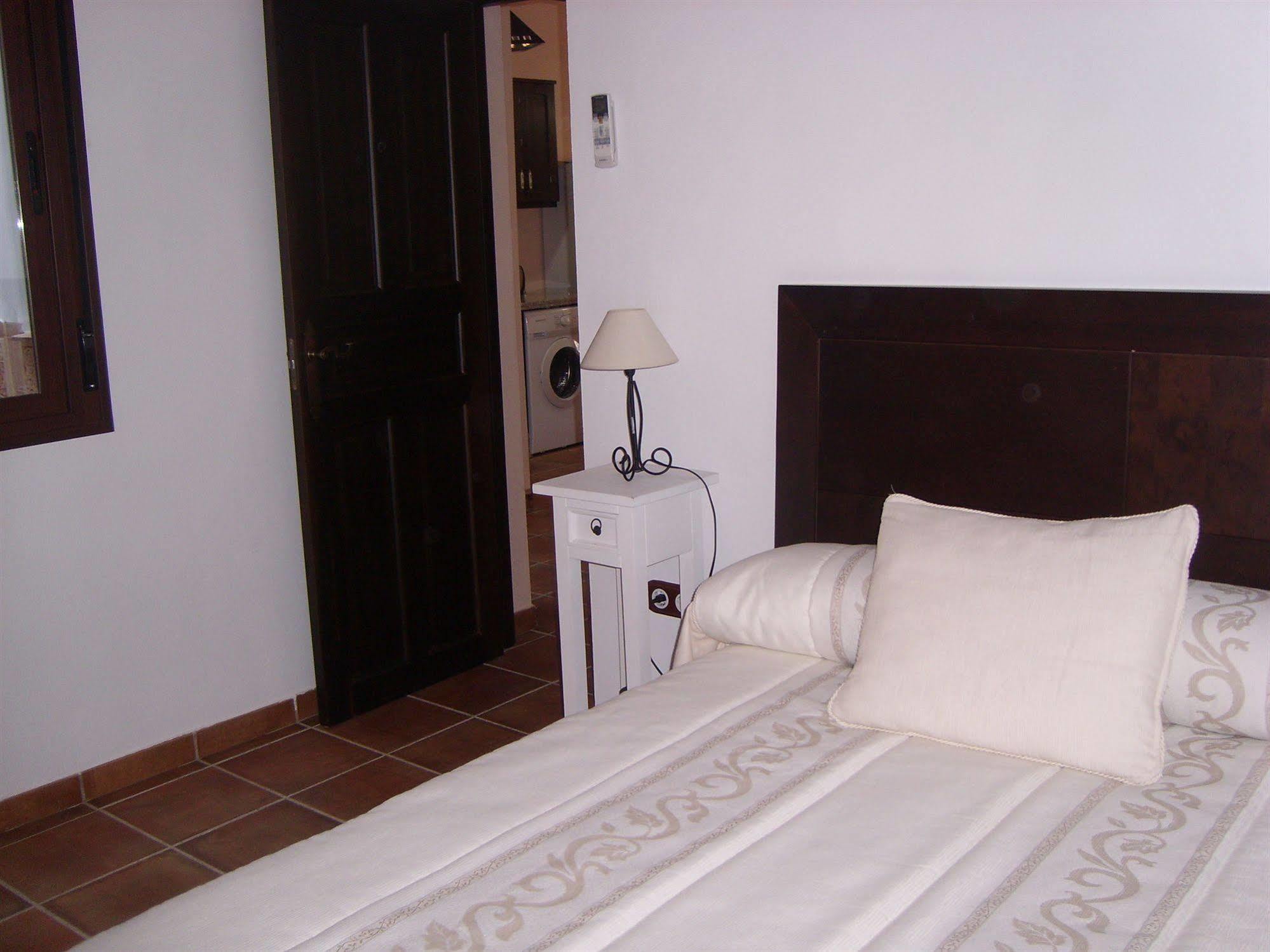 Apartamentos Victoria Bujalance Buitenkant foto