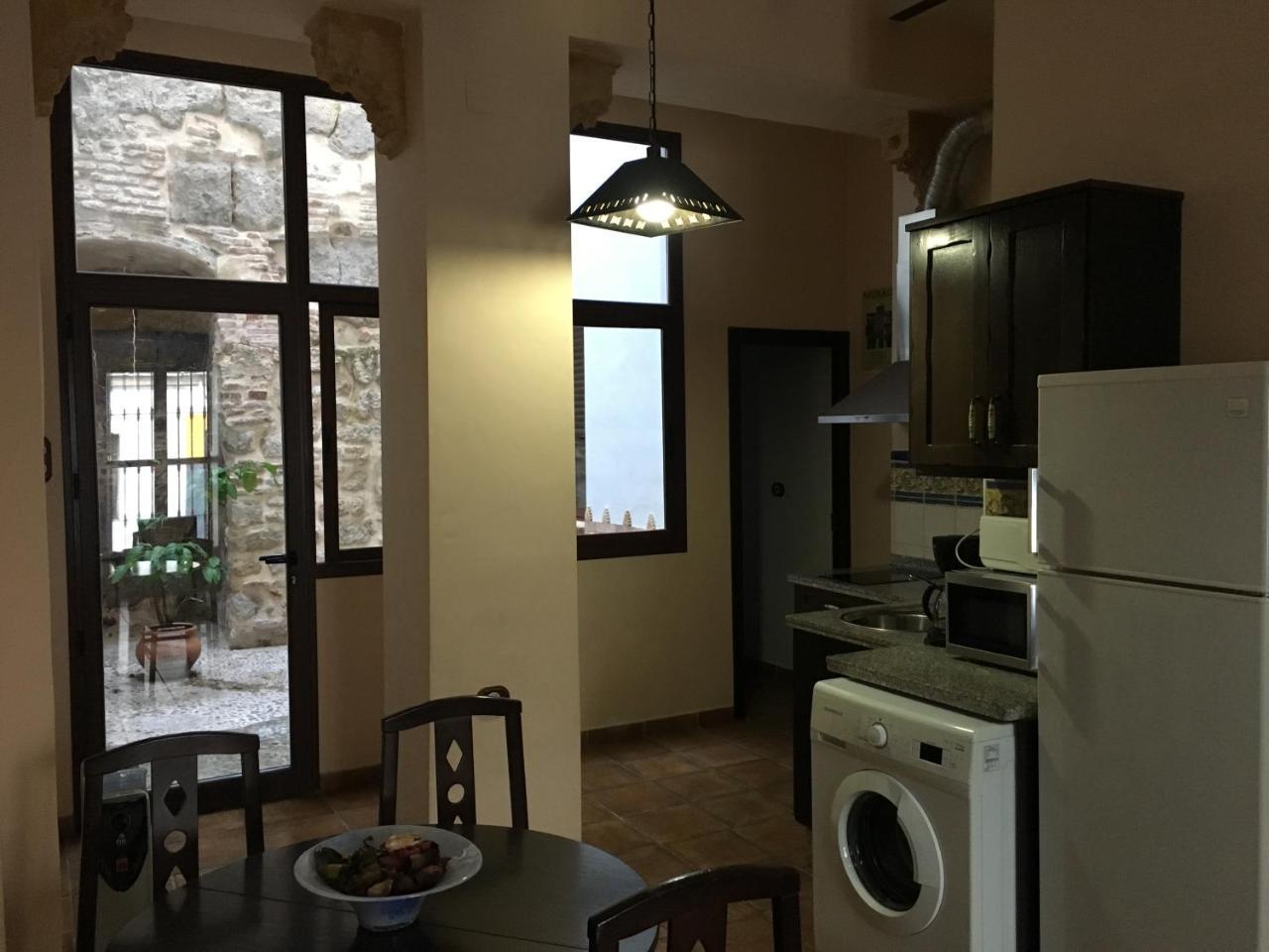 Apartamentos Victoria Bujalance Buitenkant foto